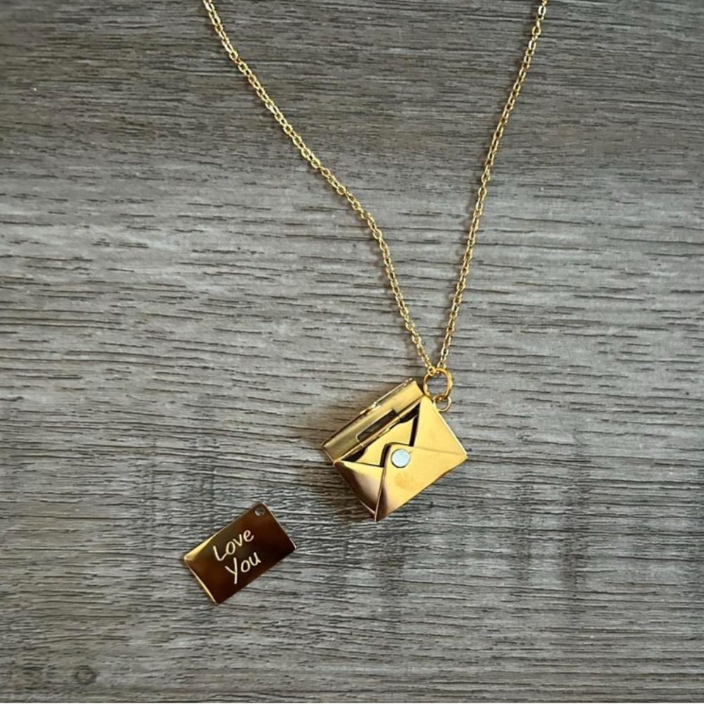 Gold Envelope Pendant Necklace Love Note Letter Wife Girlfriends Friend Gifts - Picture 3 of 3